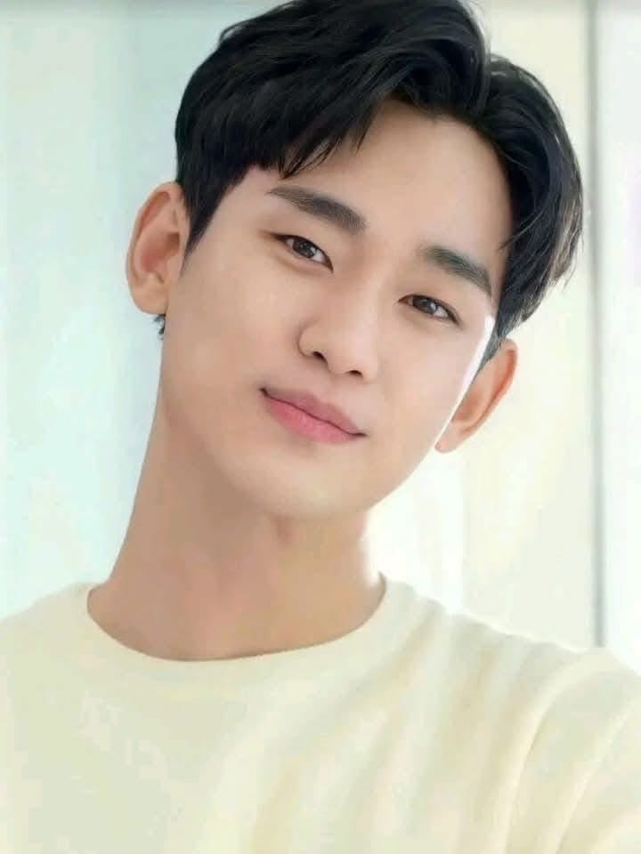 Behind-the-scenes cut of Kim Soohyun