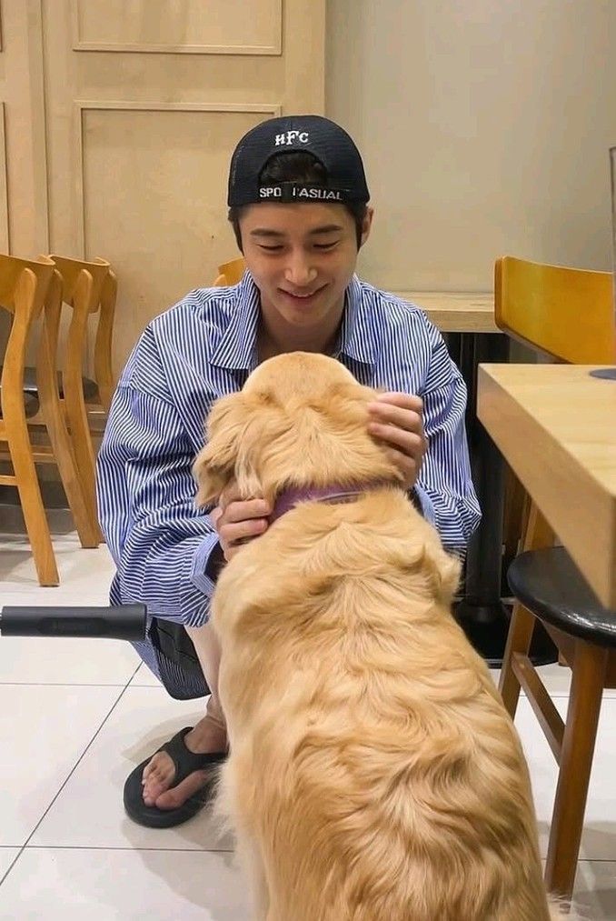 Behind-the-scenes cut of Byeon Wooseok