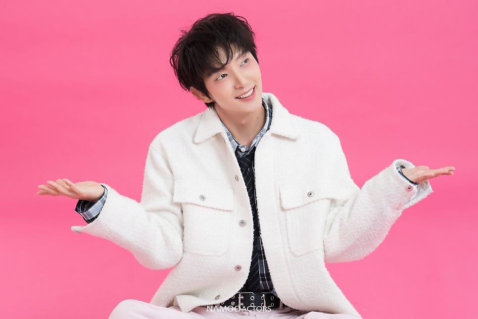 Recent activity shot of Lee Joongi