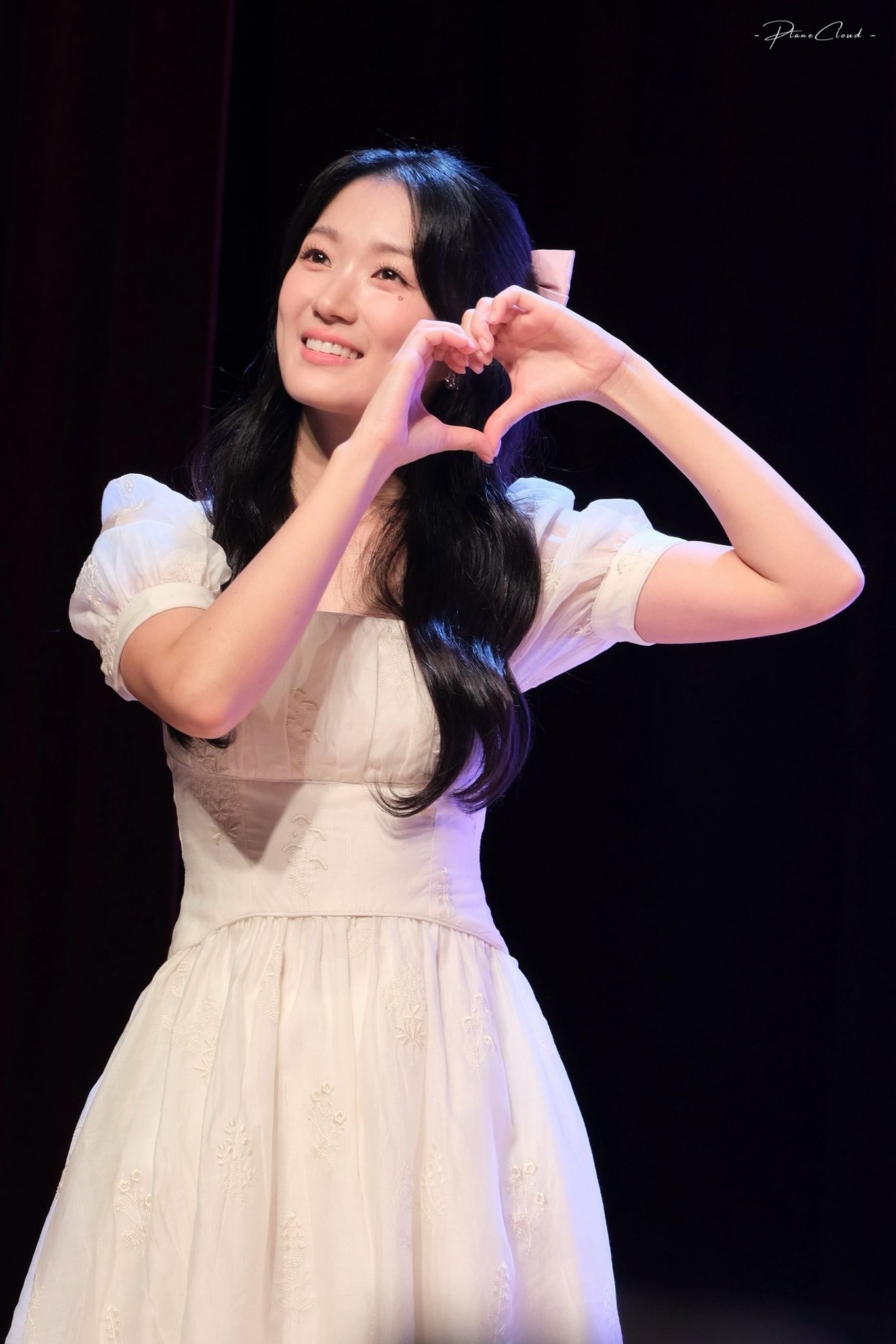 A moment captured by a fan of Kim Hyeyoon