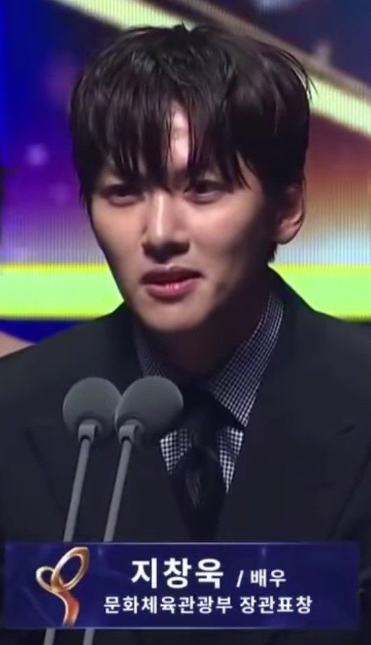 Behind-the-scenes cut of Ji Changwook