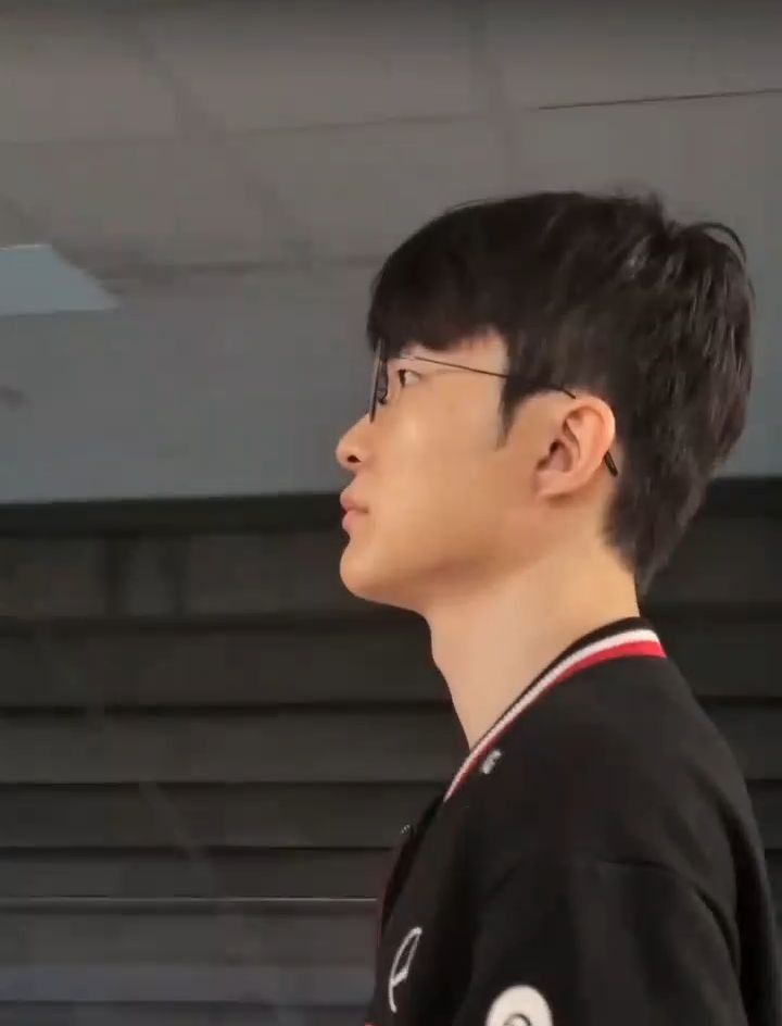 Latest photo of Faker