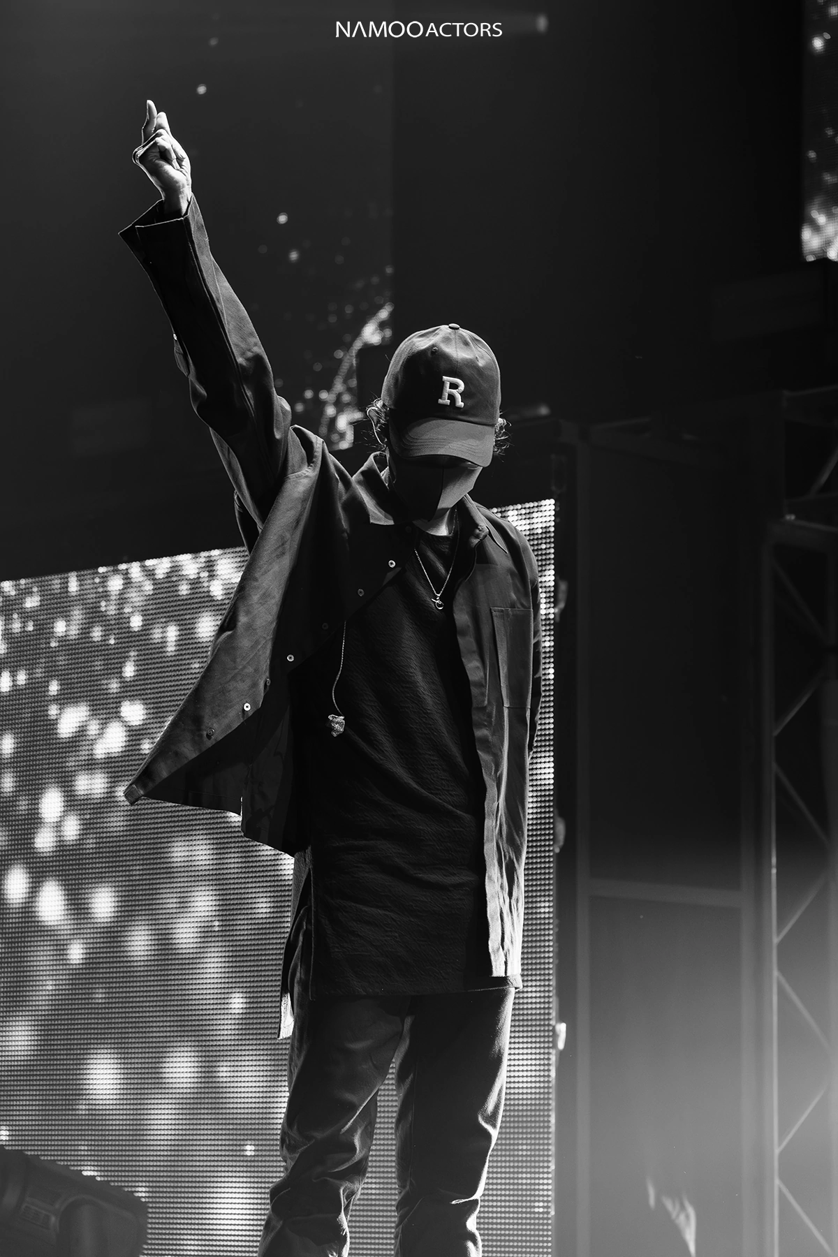 A moment captured by a fan of Lee Joongi