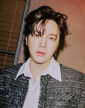 Latest photo of Jang Geunsuk