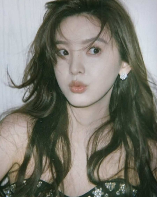 Recent activity shot of Zhang Ruonan