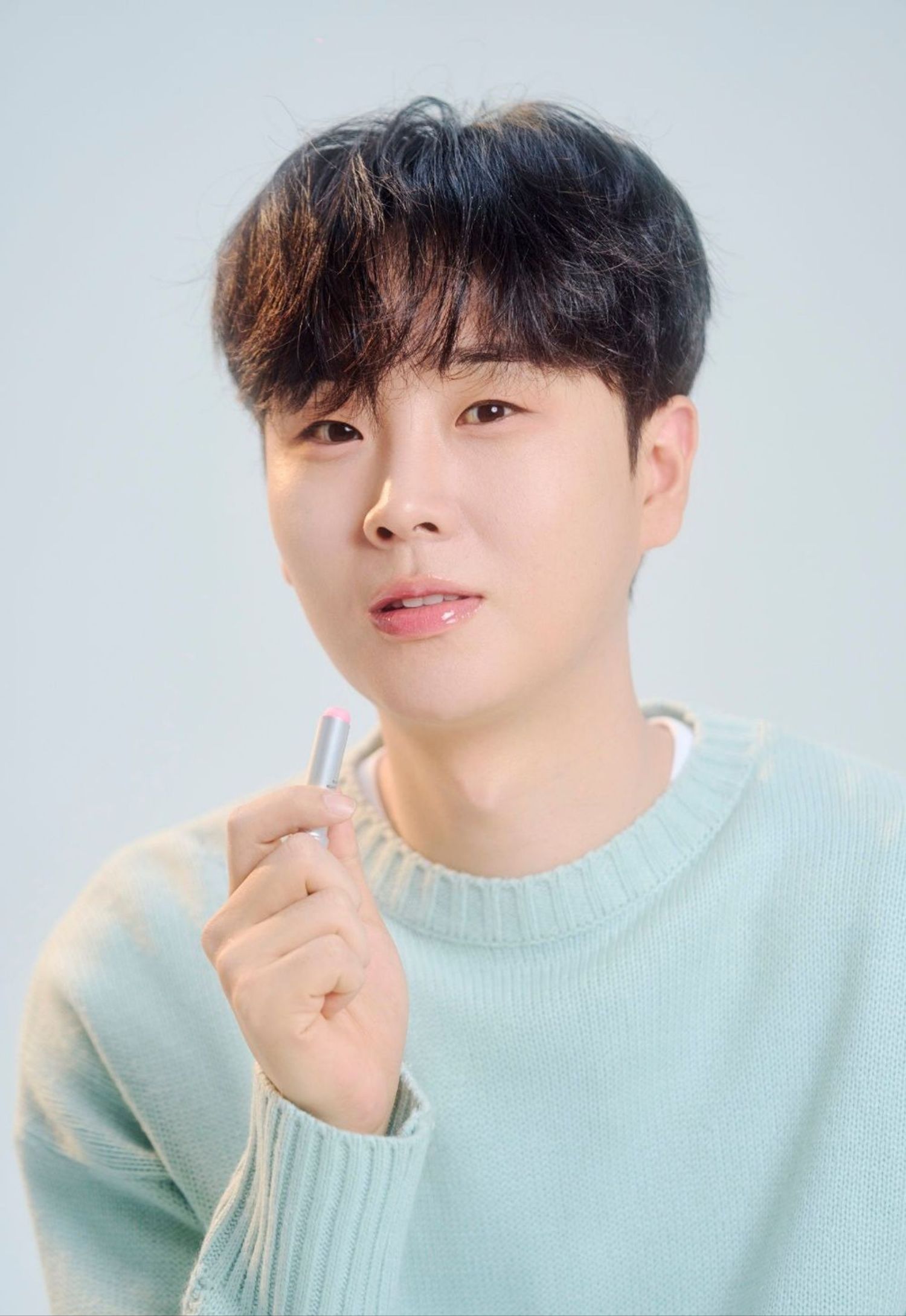 Latest photo of Song Minjun