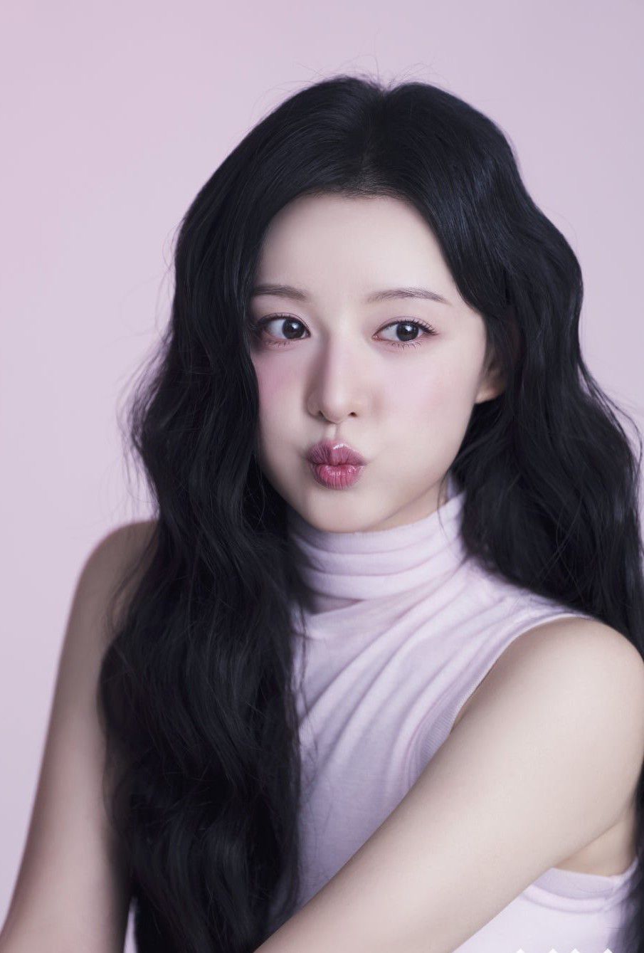 Latest photo of Kim Jiwon