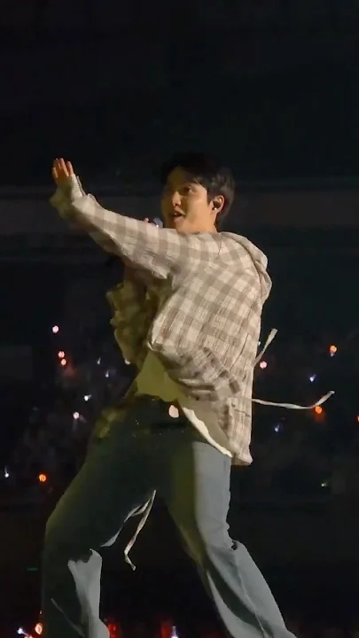 도경수 (디오)를 위해 팬들이 공유한 감성 배경화면