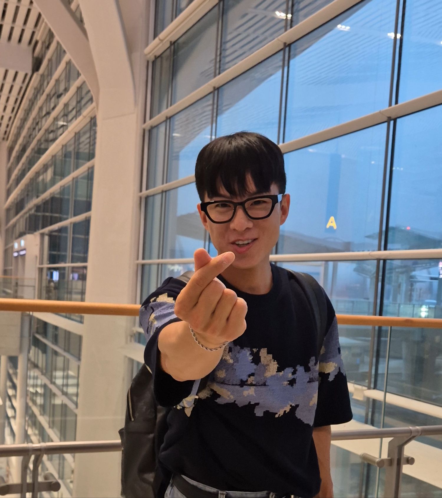 粉丝拍下的罗泰柱瞬间