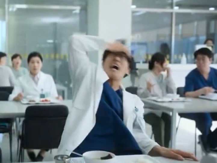 Behind-the-scenes cut of Choo Youngwoo