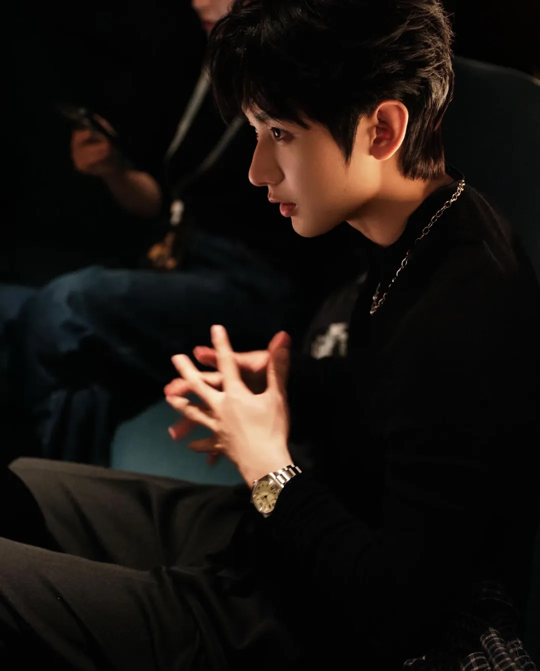 Behind-the-scenes cut of Cheng Yi