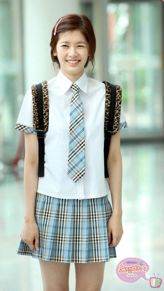 Today's popular wallpaper in Jung Somin community
