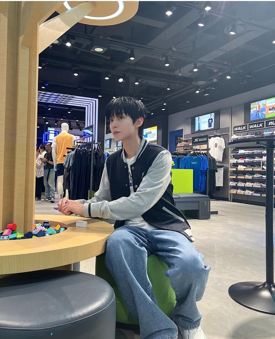 Latest photo of Hwang Inyoup