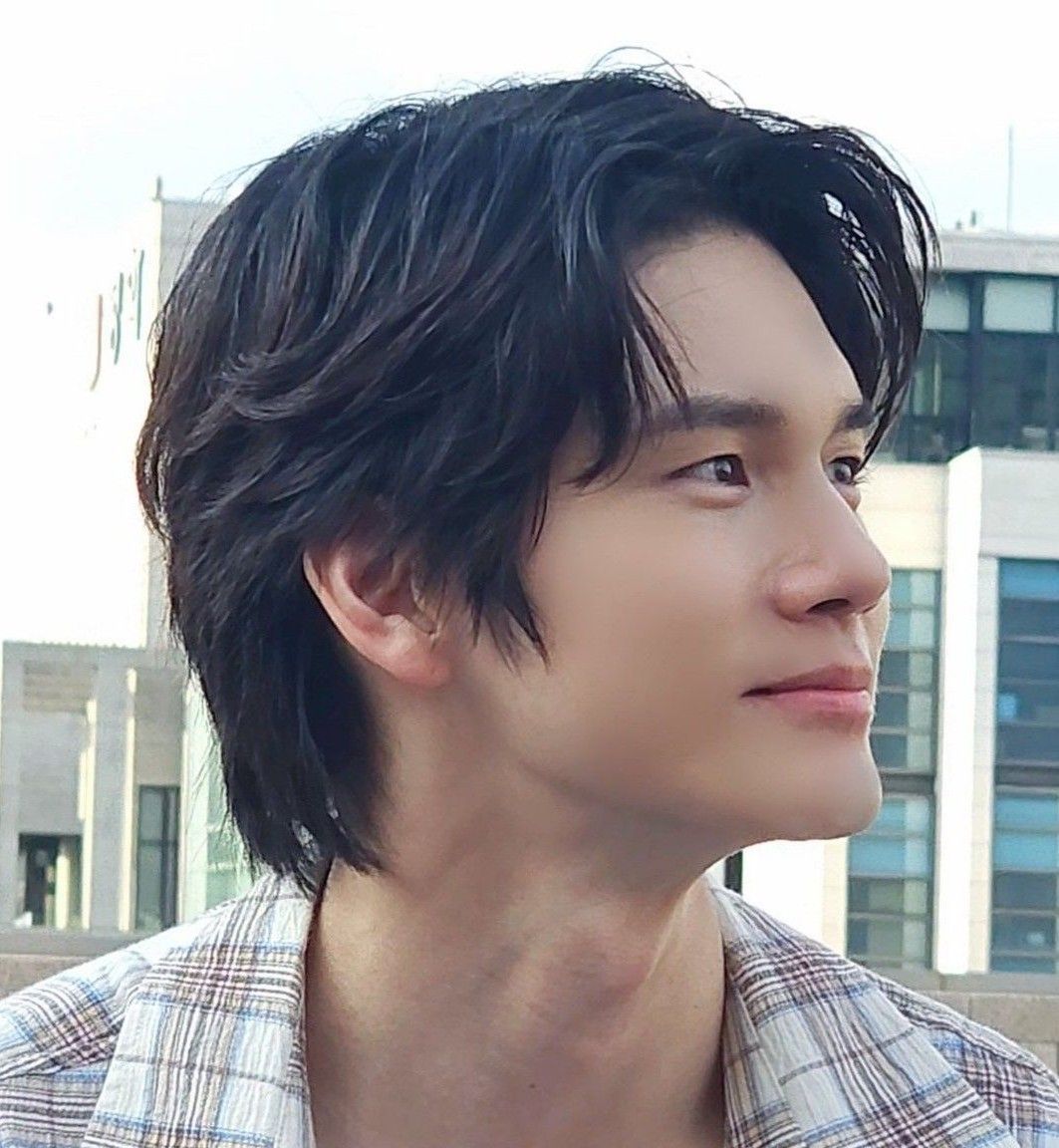 A moment captured by a fan of Ong Seongwu