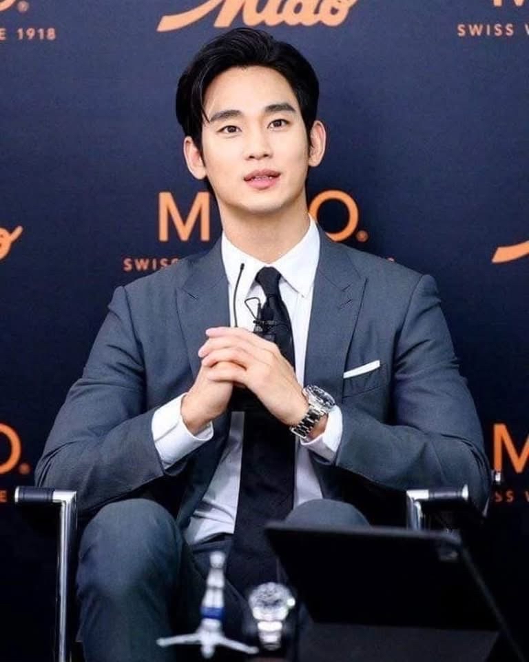 Momen yang diabadikan oleh penggemar Kim Soohyun