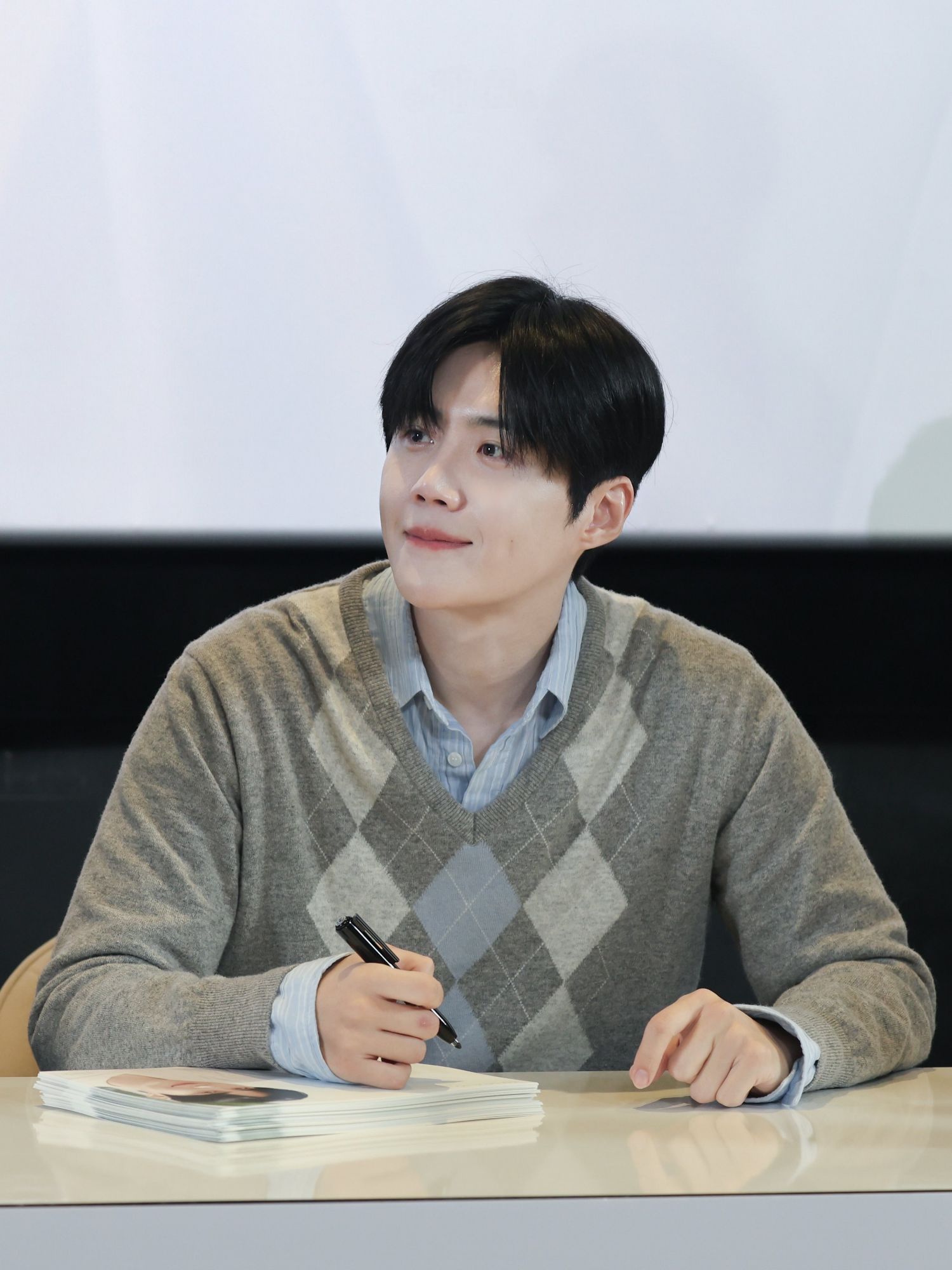 Latest photo of Kim Seonho