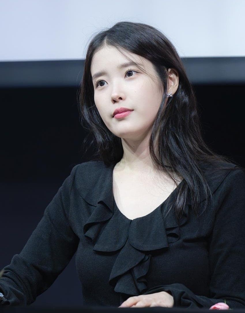 Latest photo of IU