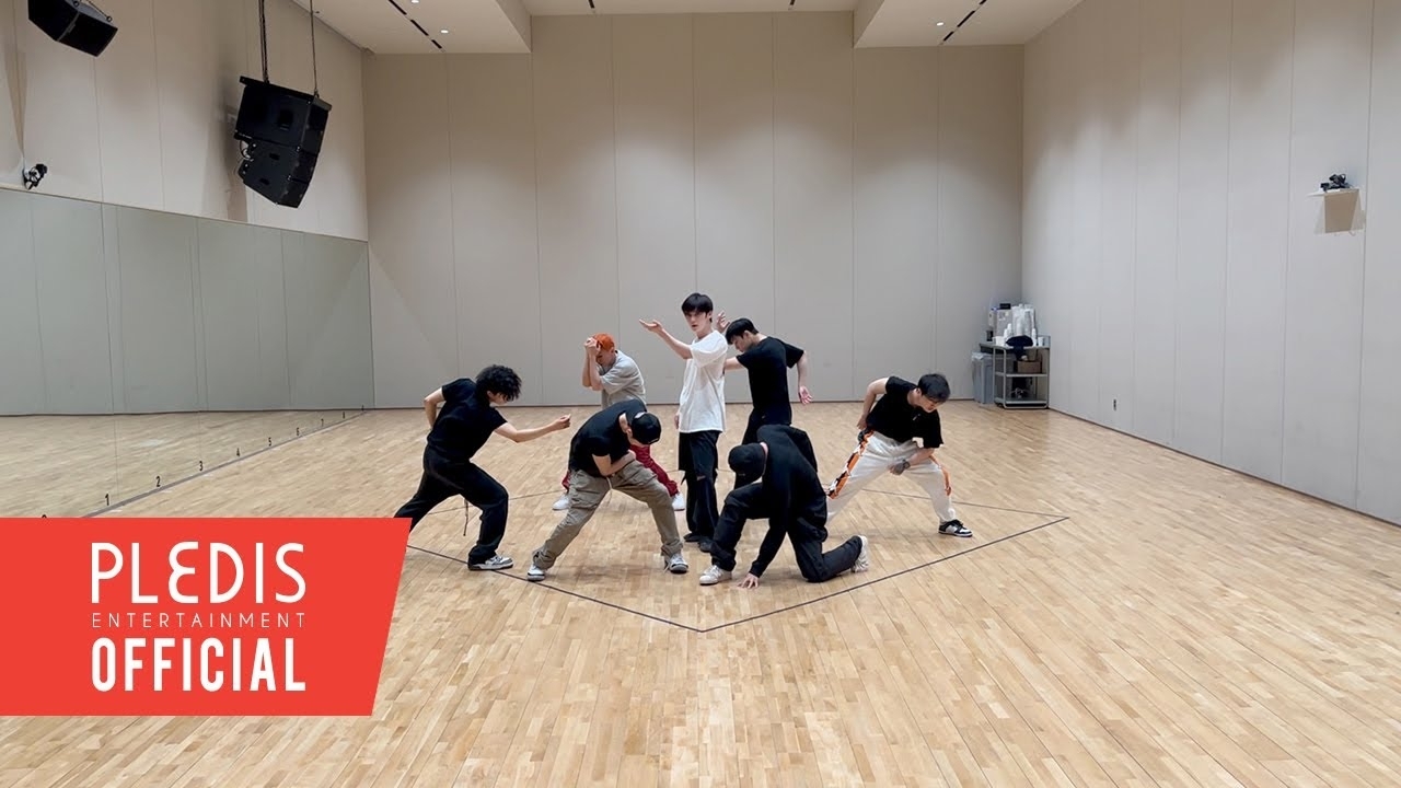 Behind-the-scenes cut of Hwang Minhyun
