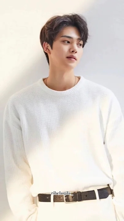 Behind-the-scenes cut of Song Kang