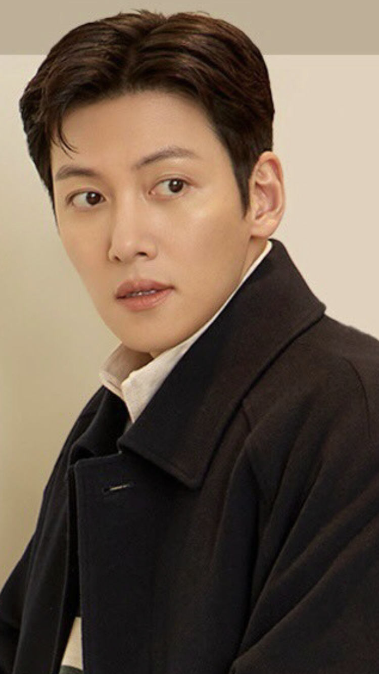 Behind-the-scenes cut of Ji Changwook