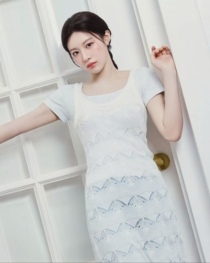 Behind-the-scenes cut of Go Younjung