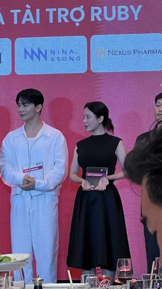 Recent activity shot of Song Jihyo