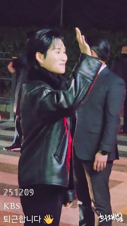 김희재의 비하인드 컷