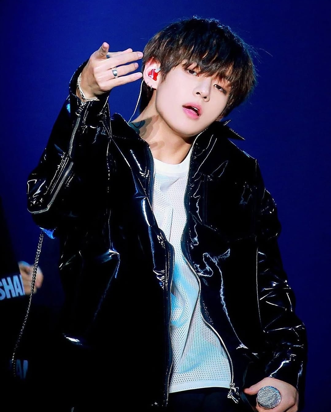 Latest photo of Kim Taehyung (V)