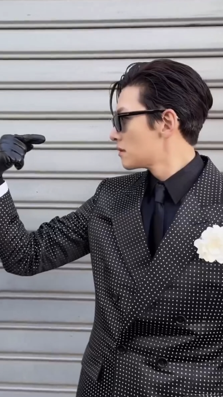 Emotional wallpaper shared by fans for Ji Changwook