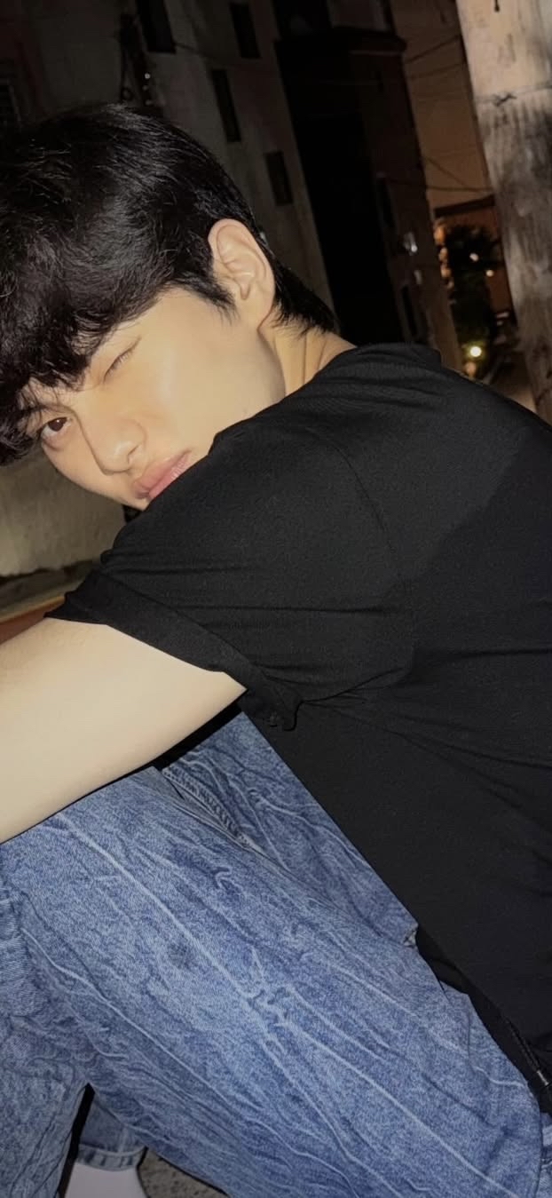 A moment captured by a fan of Lee Chaemin