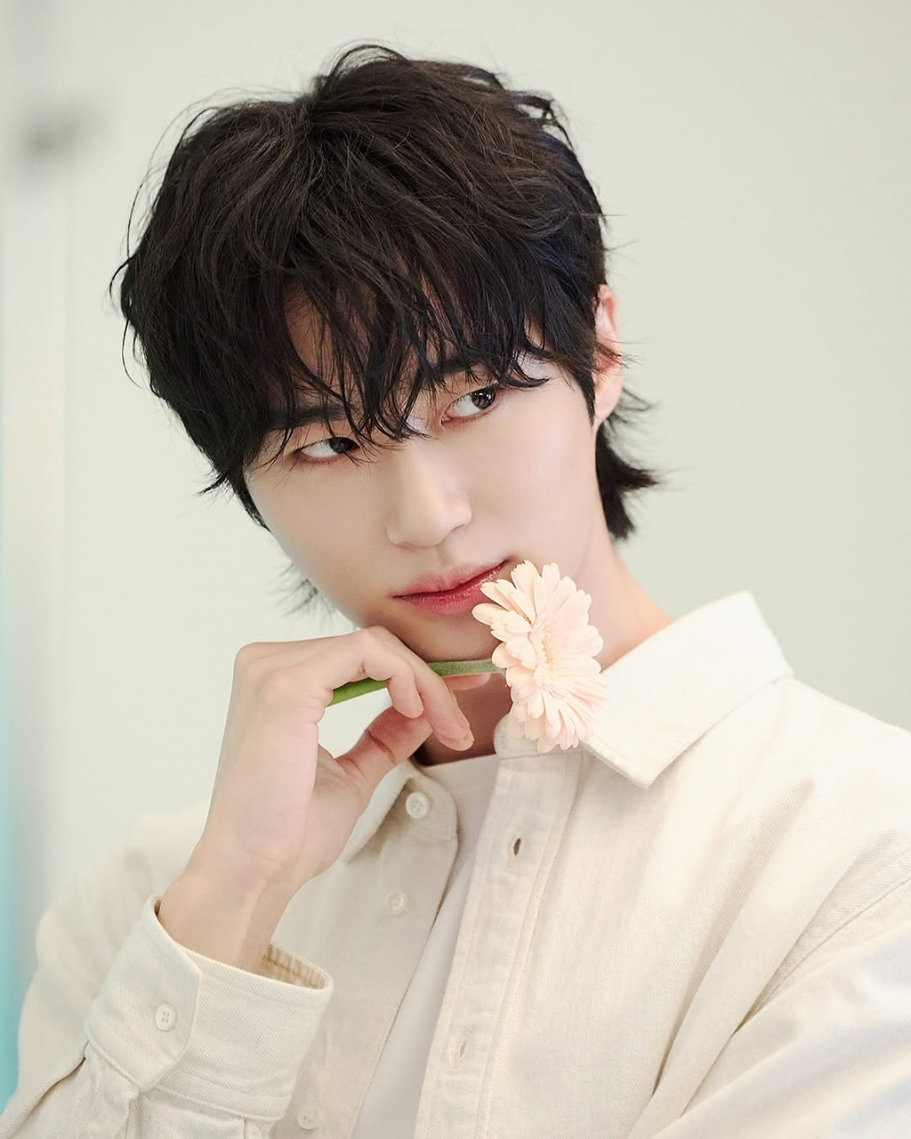 Recent activity shot of Byeon Wooseok