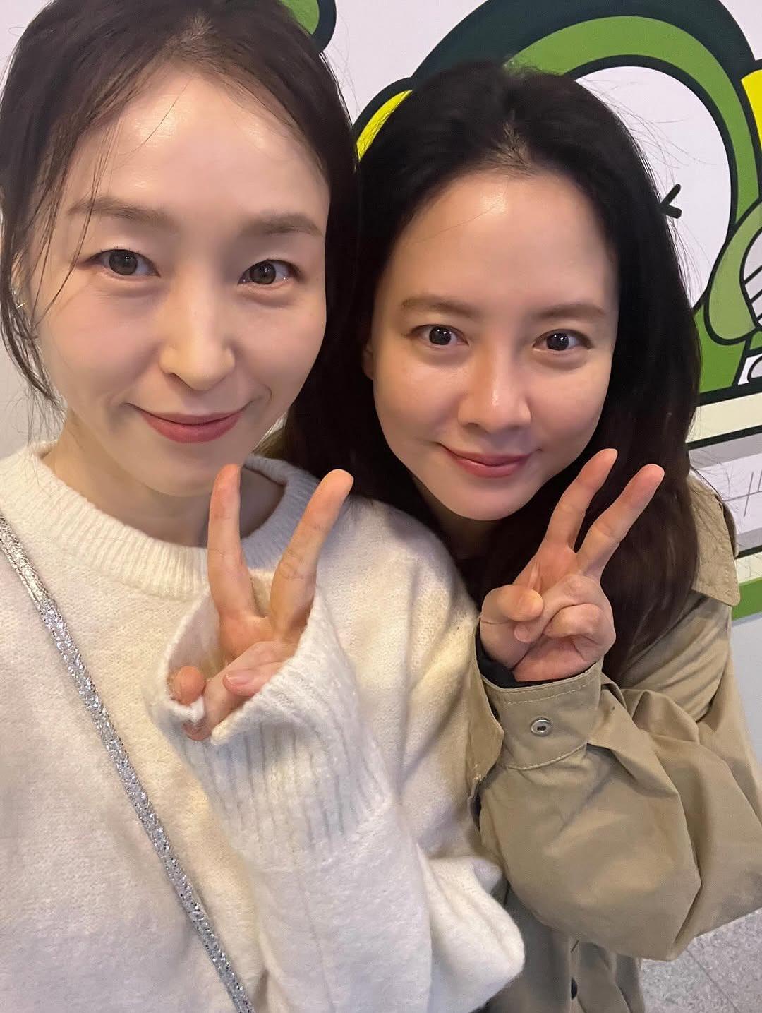 Recent activity shot of Song Jihyo