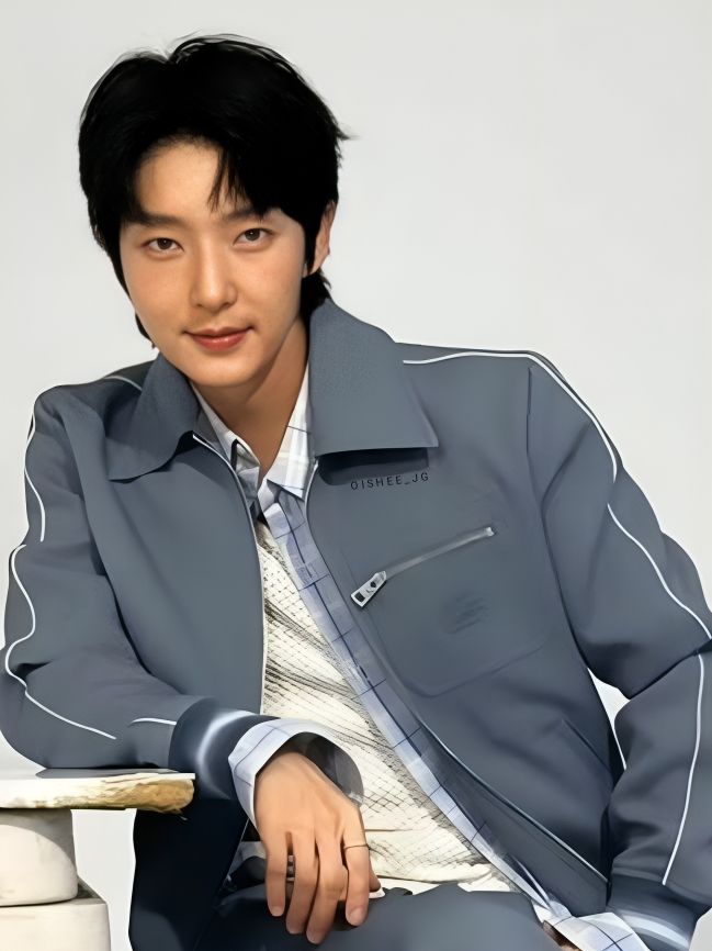 Konten selebriti populer yang sedang hangat di komunitas