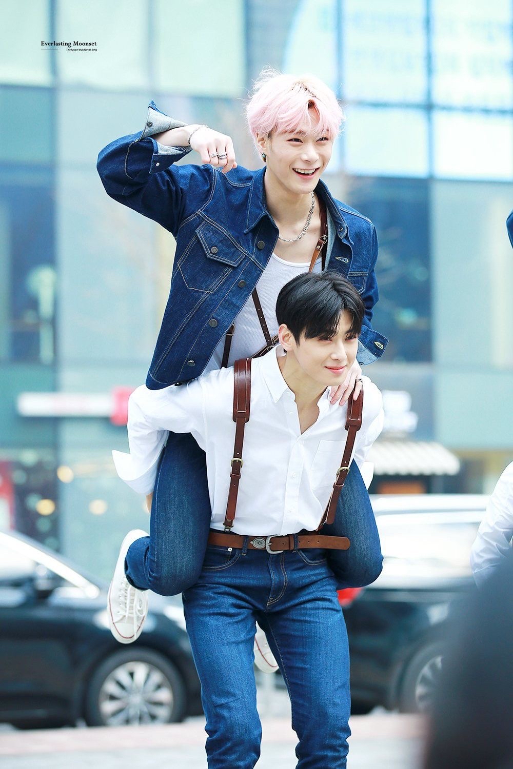 Cuplikan di balik layar dari Cha Eunwoo