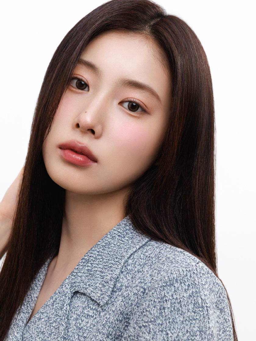 粉絲拍下的Kang Hyewon瞬間
