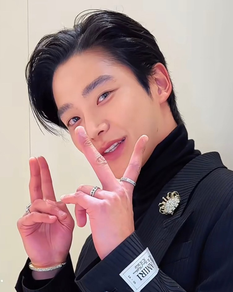 Cuplikan di balik layar dari Rowoon