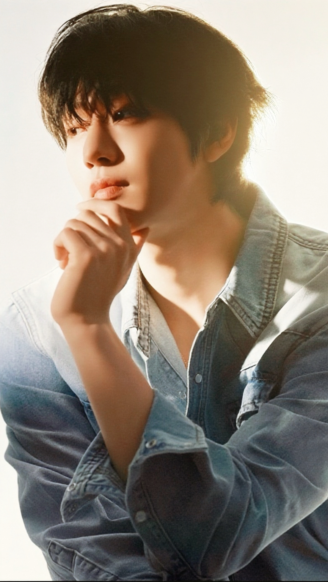 Emotional wallpaper shared by fans for Ahn Hyoseop