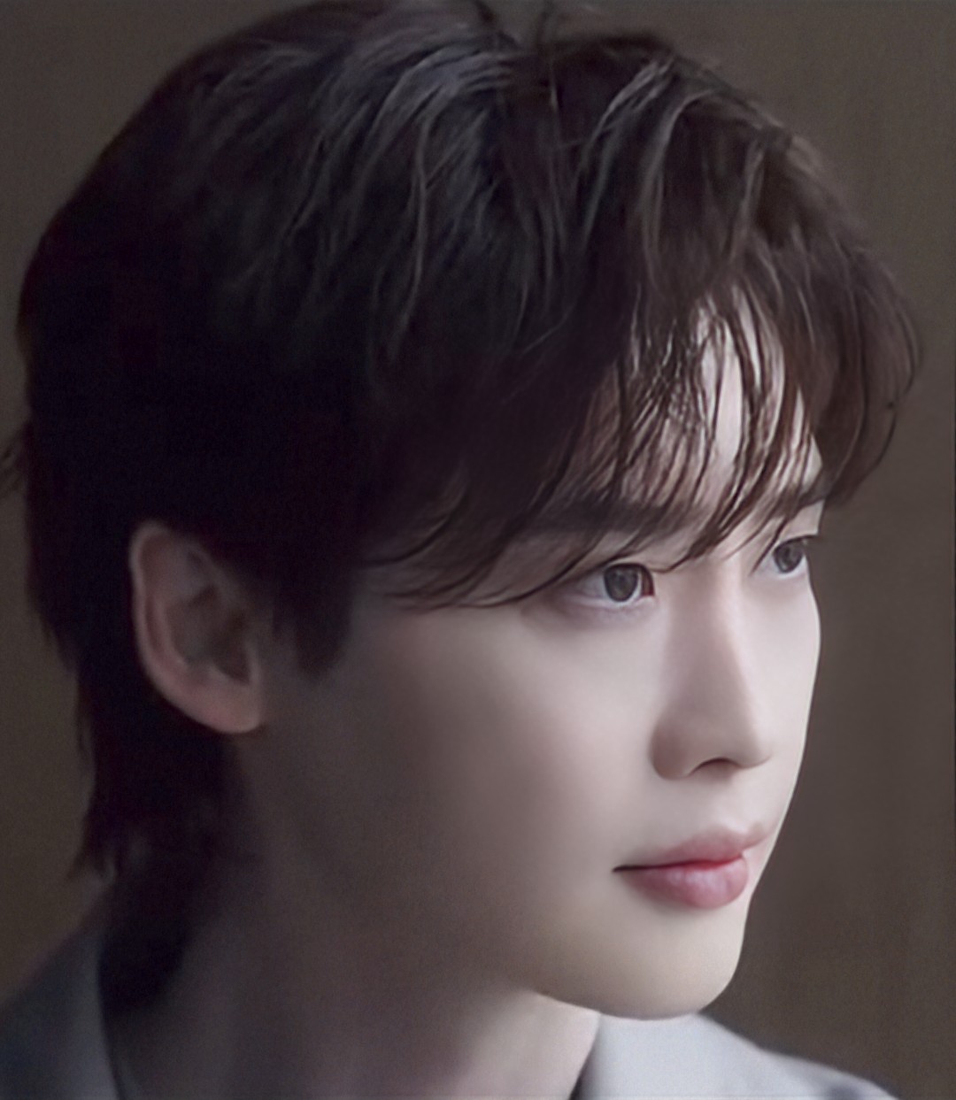 Latest photo of Lee Jongsuk