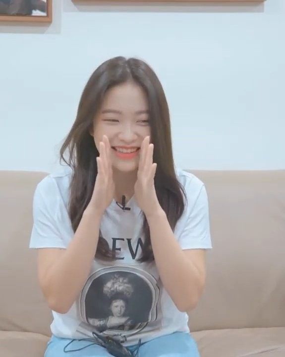 A moment captured by a fan of Yeri (1999)
