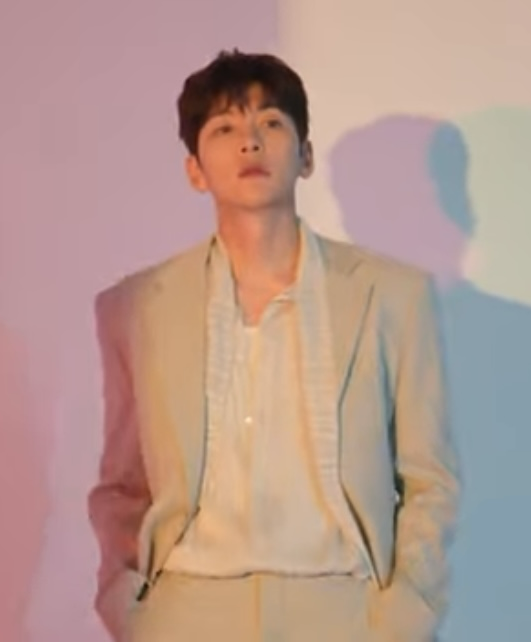 チ・チャンウクのビハインドカット