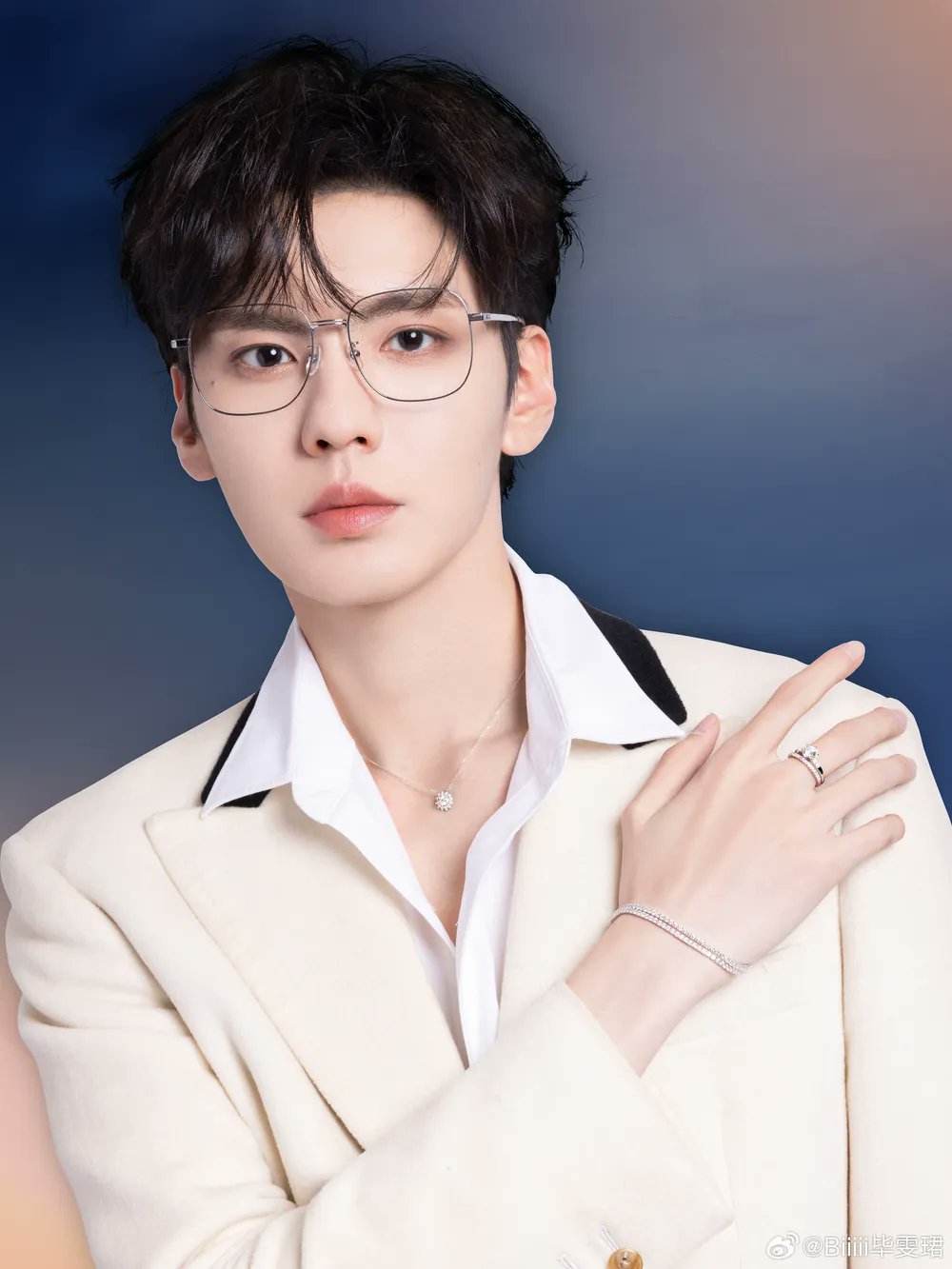 Latest photo of Bi Wenjun