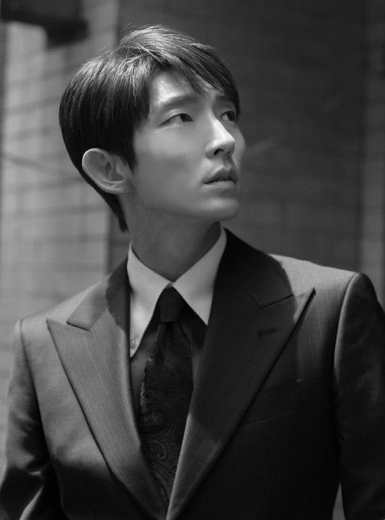 Cuplikan di balik layar dari Lee Joongi