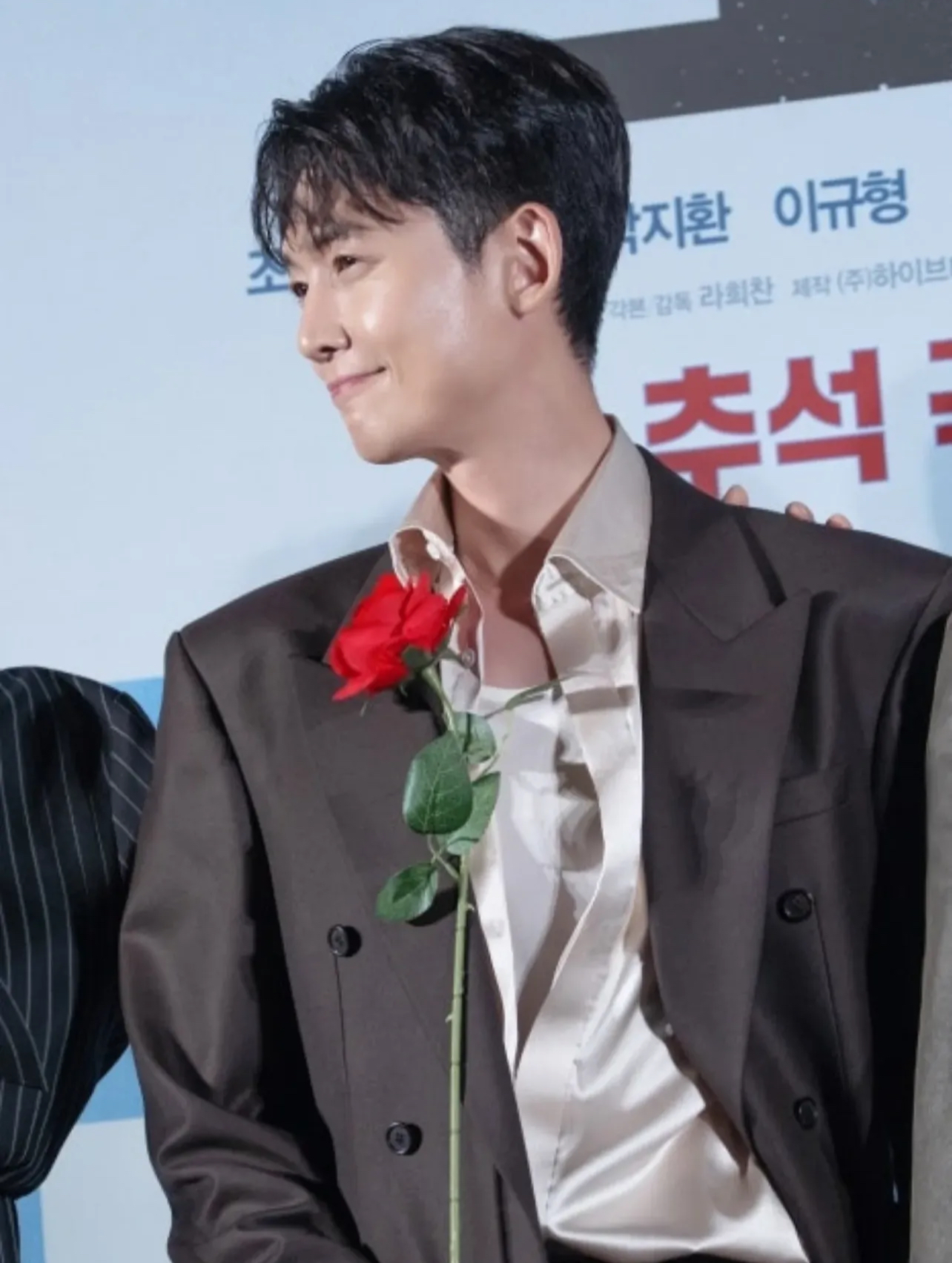 チョン・ギョンホのビハインドカット