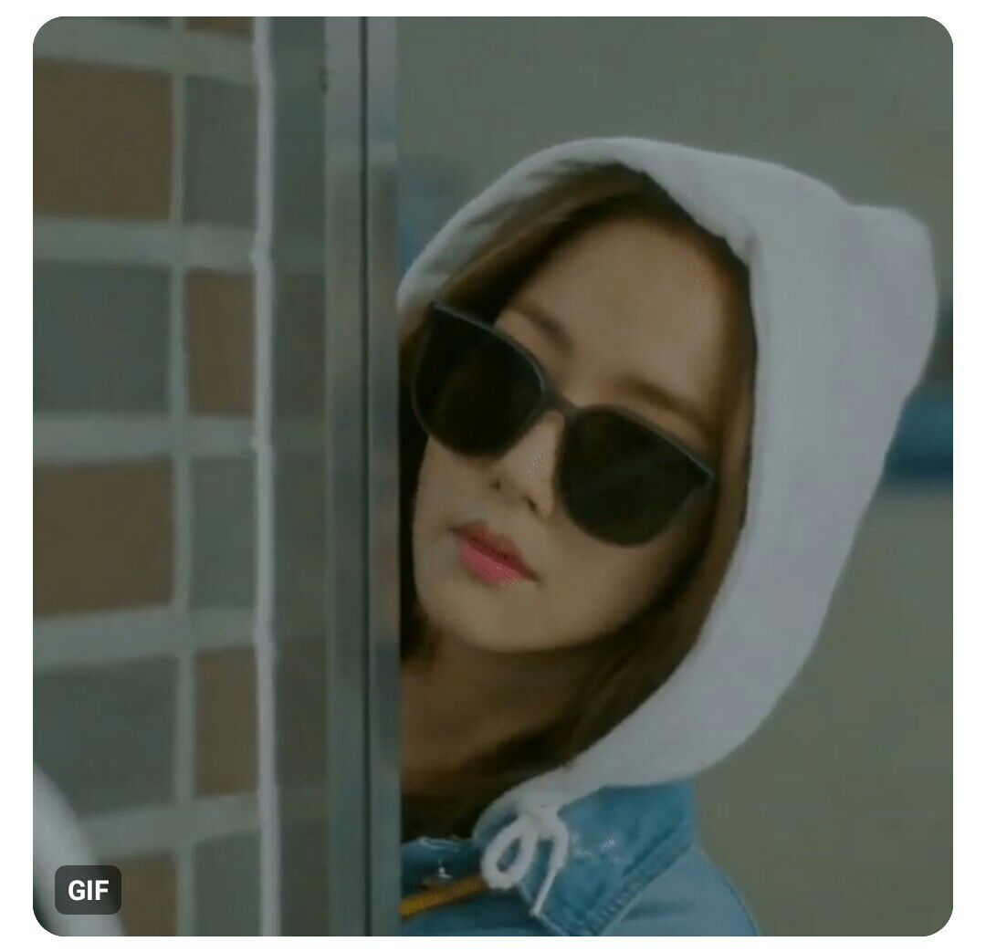 A moment captured by a fan of Park Minyoung