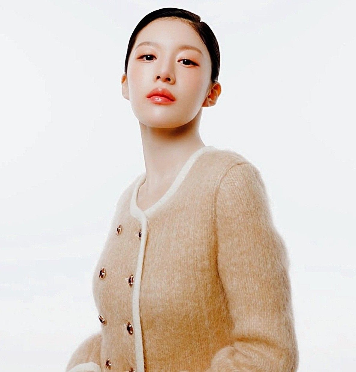 Recent activity shot of Go Younjung