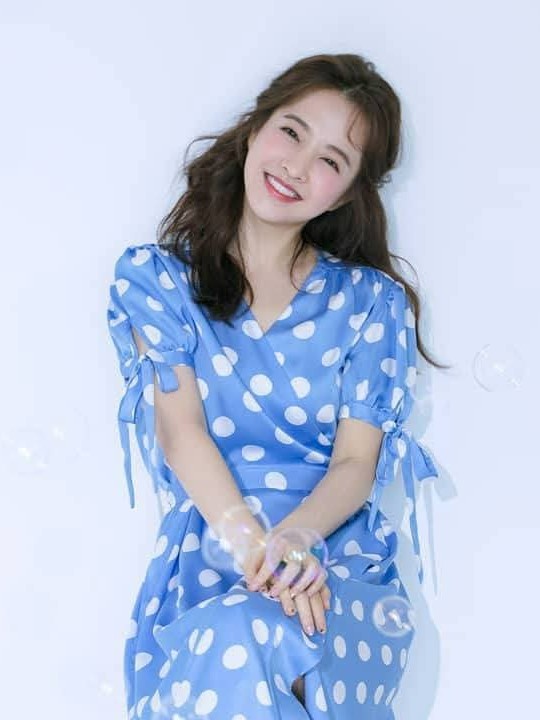 Behind-the-scenes cut of Park Boyoung