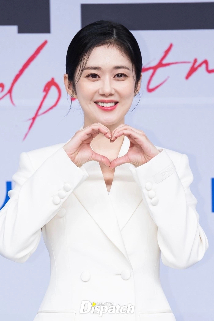 A moment captured by a fan of Jang Nara