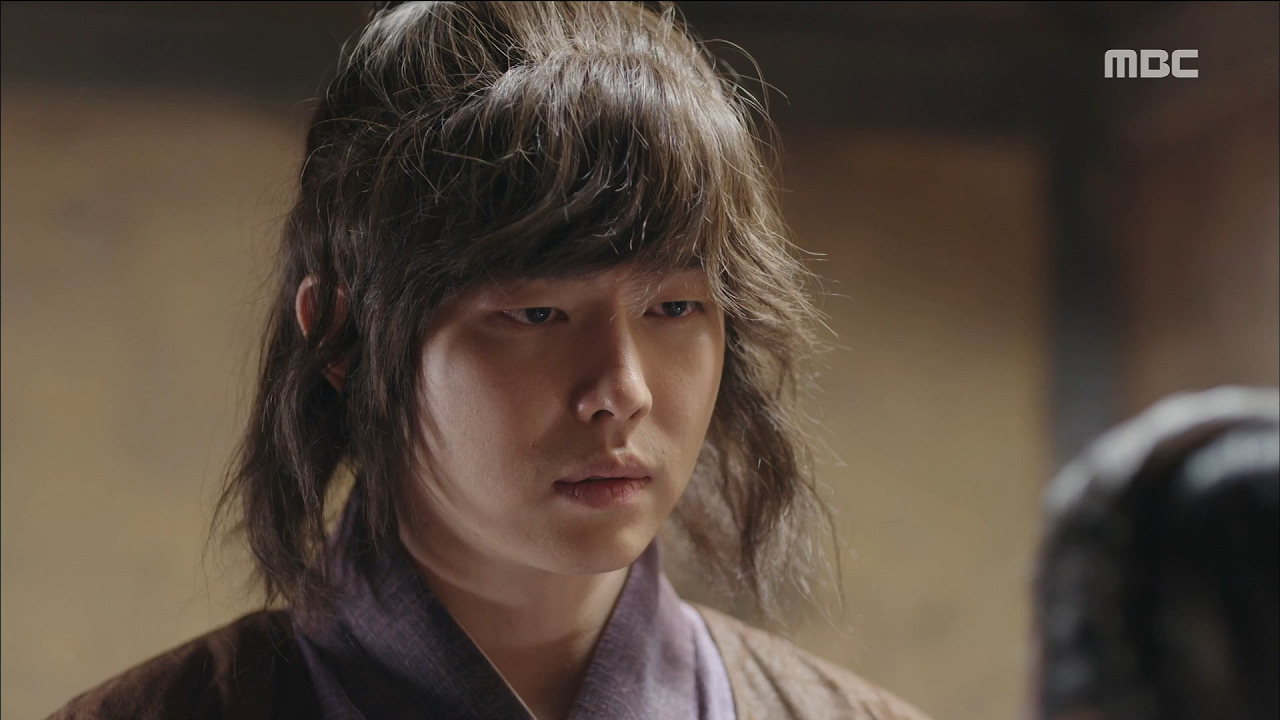 Behind-the-scenes cut of Yoon Kyunsang