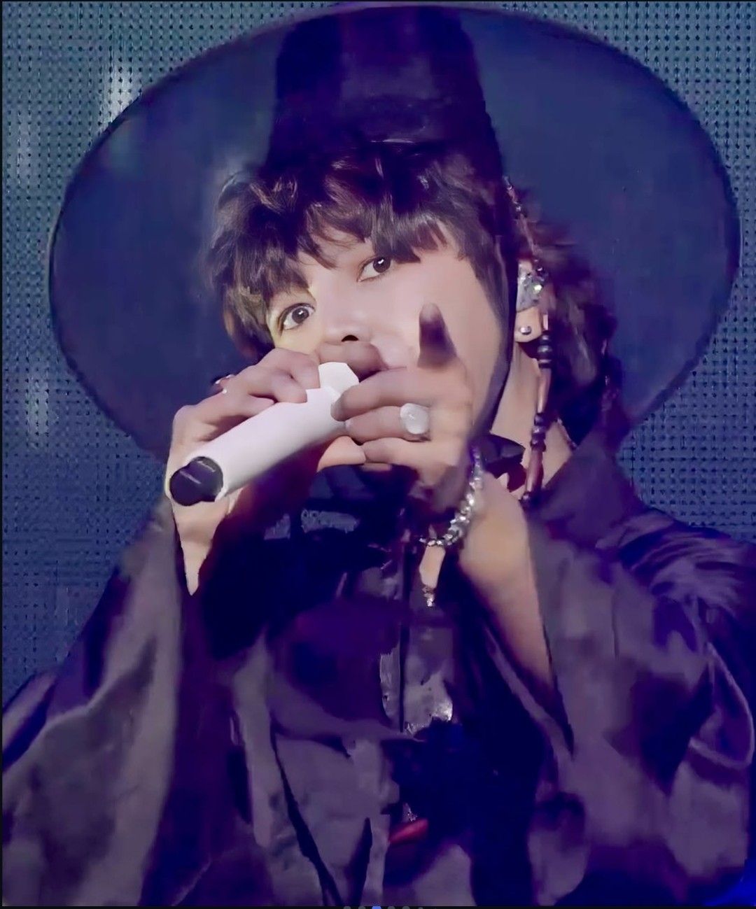 Recent activity shot of Jang Geunsuk