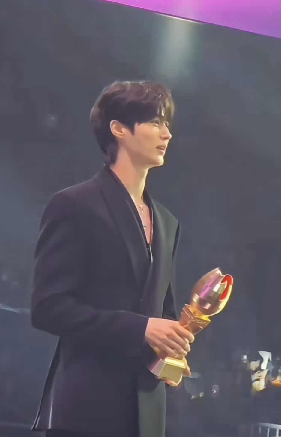 A moment captured by a fan of Byeon Wooseok